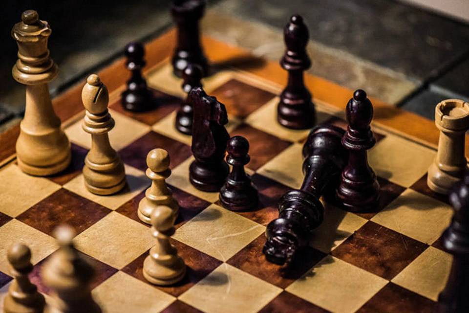 کدام برنده؟ کدام بازنده؟